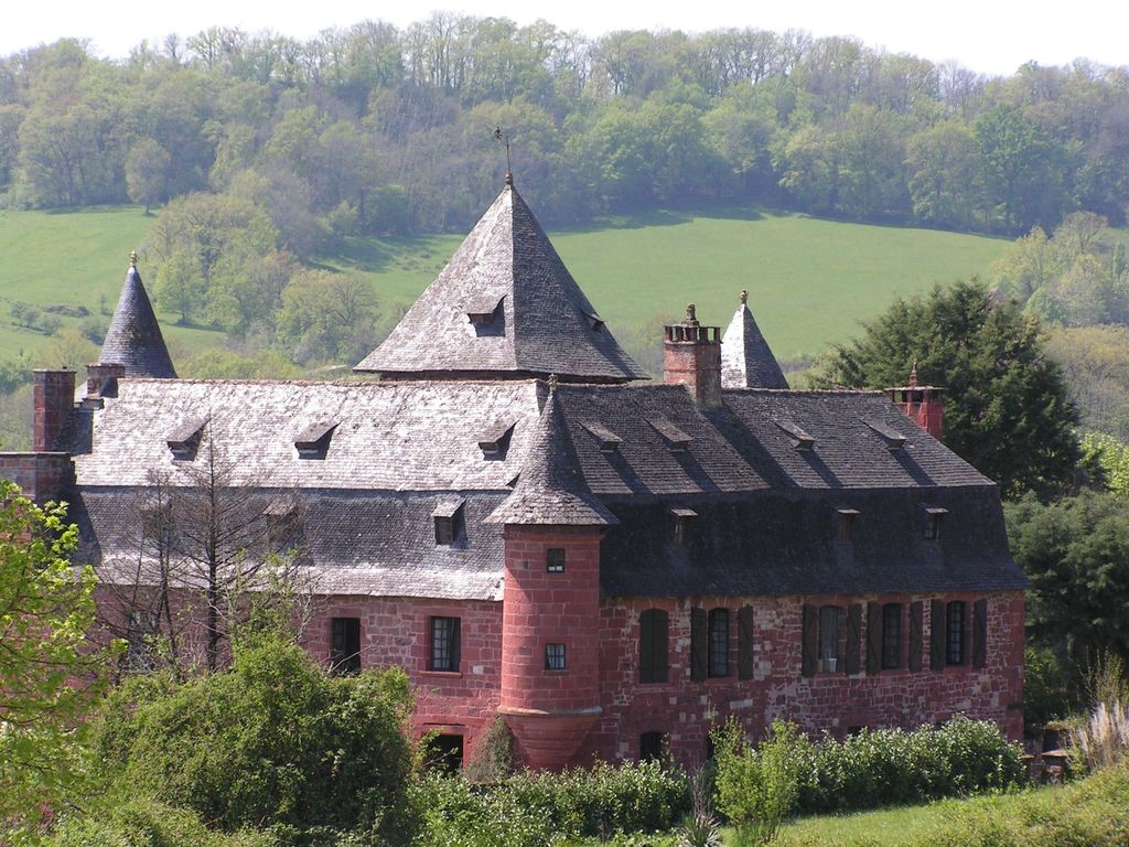 Chateau de Vassinhac Collonges la rouge en Corrèze