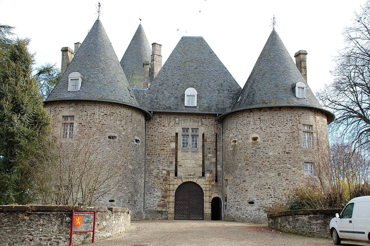 chateau de corrèze