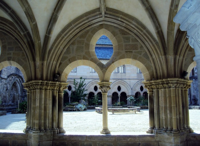 Musée du cloître de Tulle près du Soleil D'OC